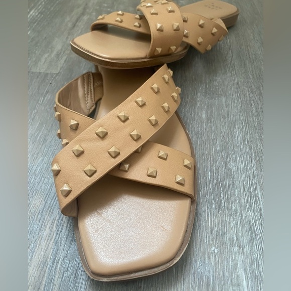 a new day Nude Studded Criss Cross Slide Sandals Size 7 Like New Condition - Picture 6 of 10